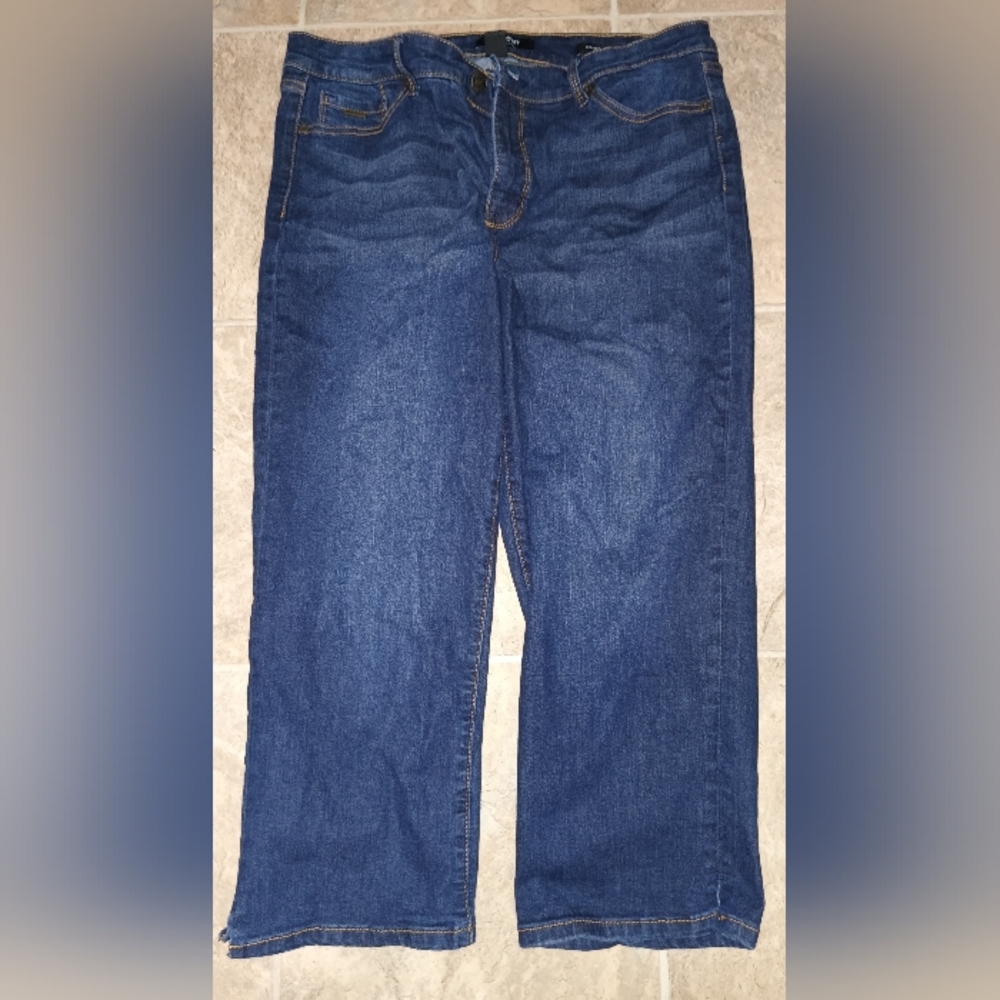 Nine West Chrystie Capris Size 12